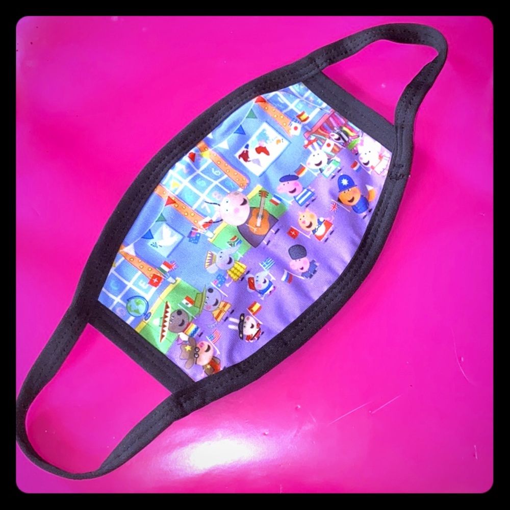 Peppa Pig face mask